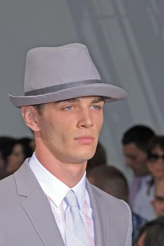 Look 19